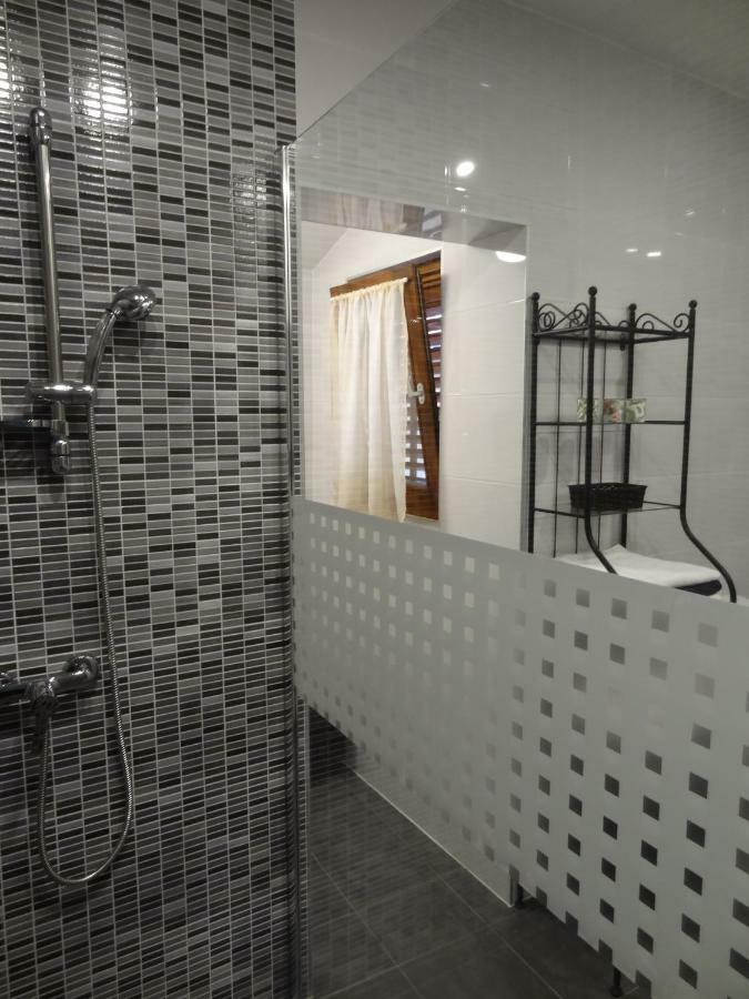 Lusyhouse Villa พูลา ภายนอก รูปภาพ